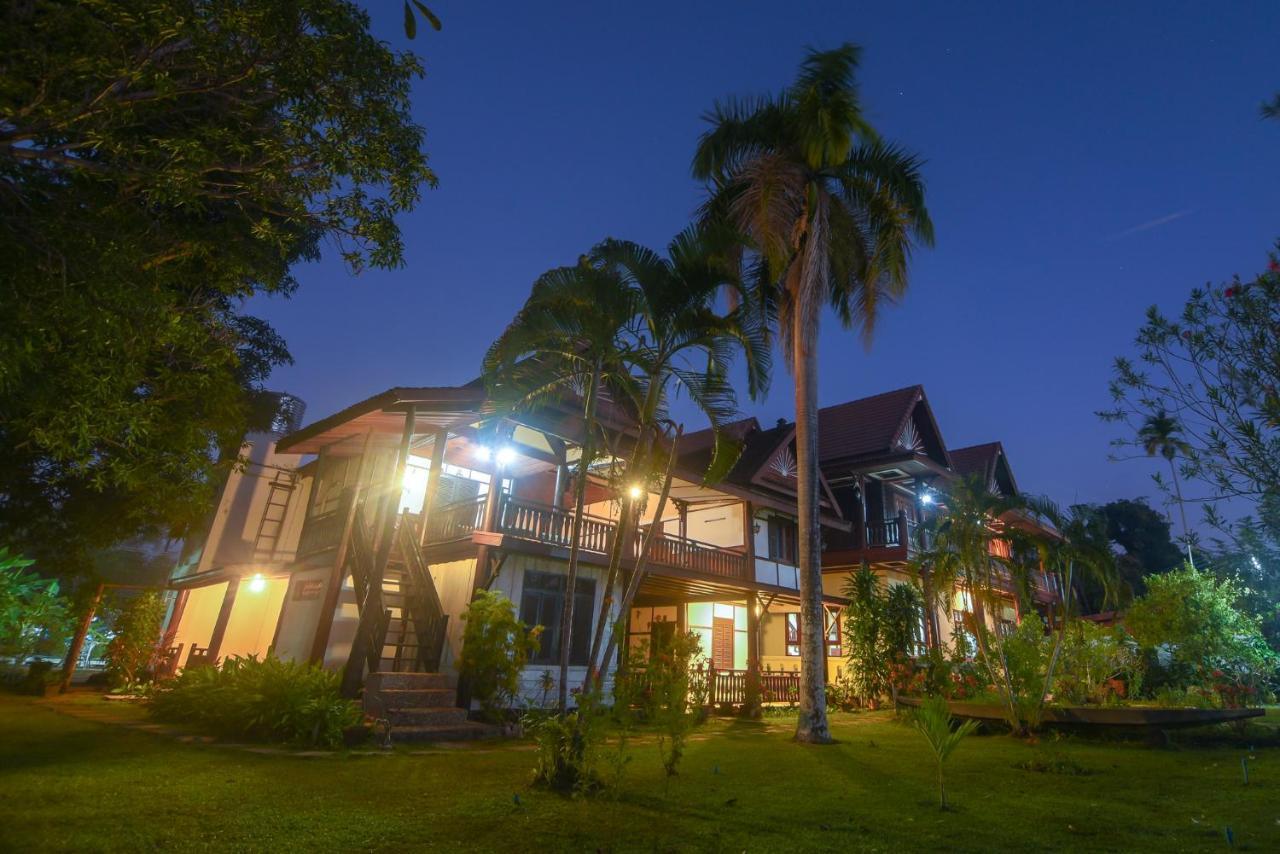 โขงมณี โคโลเนียล เฮ้าส์ Hotel เมืองโขง ภายนอก รูปภาพ