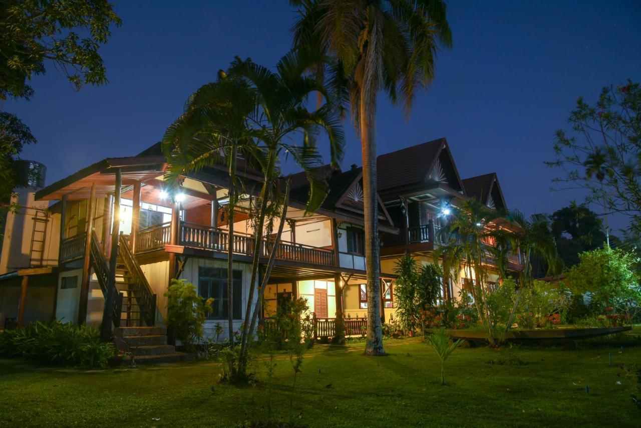 โขงมณี โคโลเนียล เฮ้าส์ Hotel เมืองโขง ภายนอก รูปภาพ